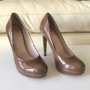 “Smoke Taupe” Classic Pump